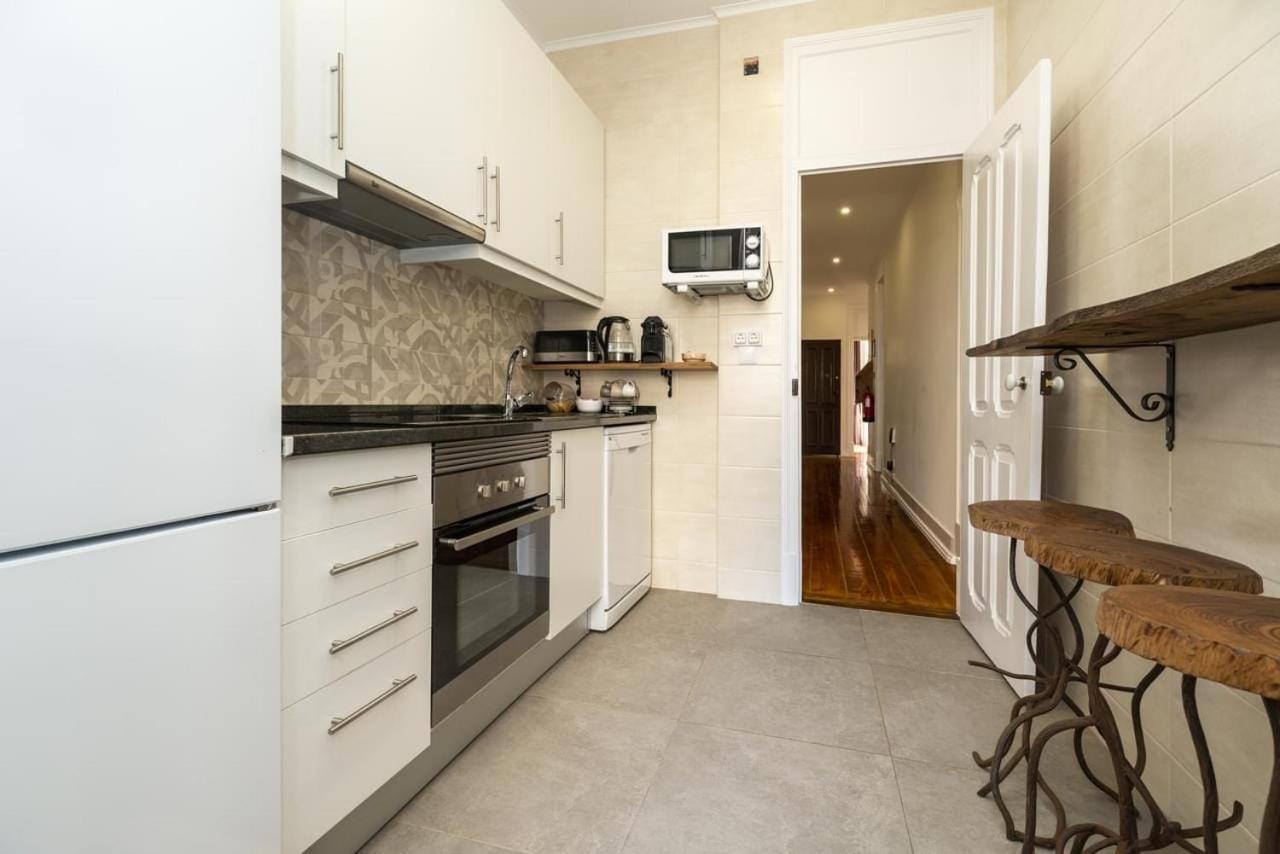 Retro M2 R4 - Lovely Double Room With Shared Bathroom Lisboa Extérieur photo