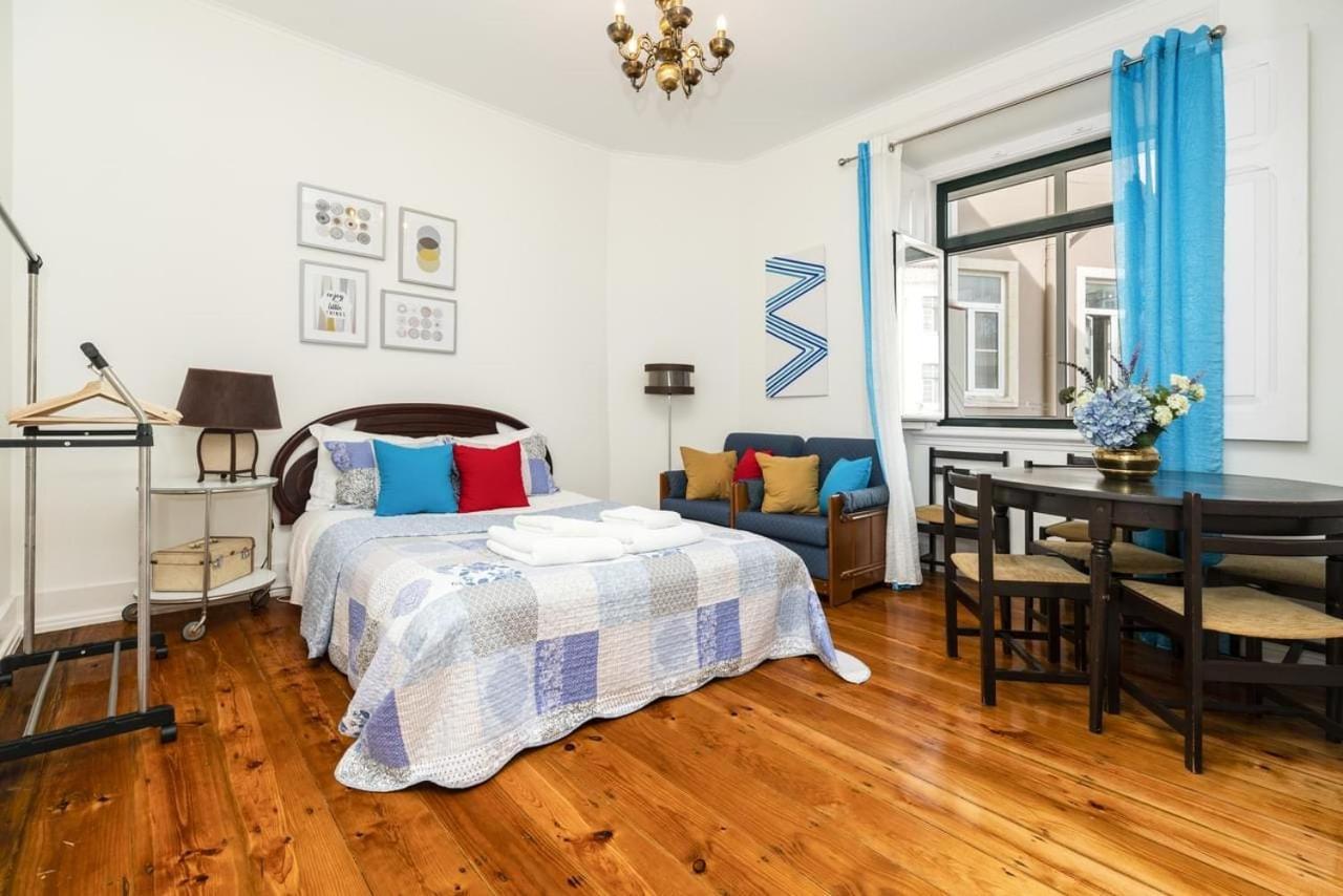 Retro M2 R4 - Lovely Double Room With Shared Bathroom Lisboa Extérieur photo