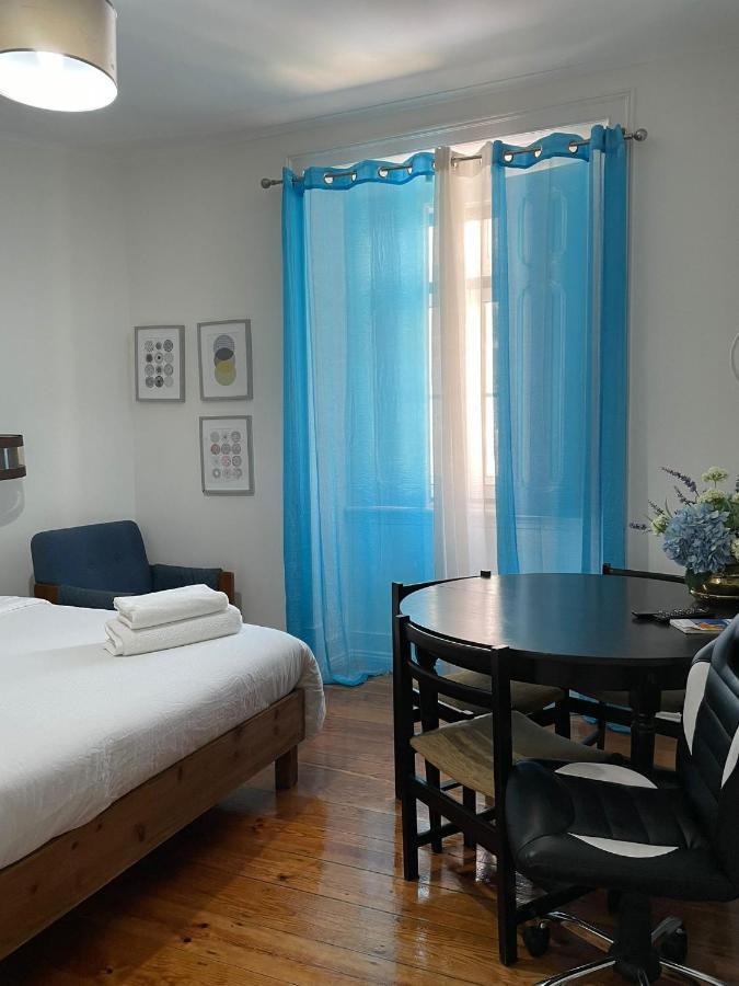 Retro M2 R4 - Lovely Double Room With Shared Bathroom Lisboa Extérieur photo